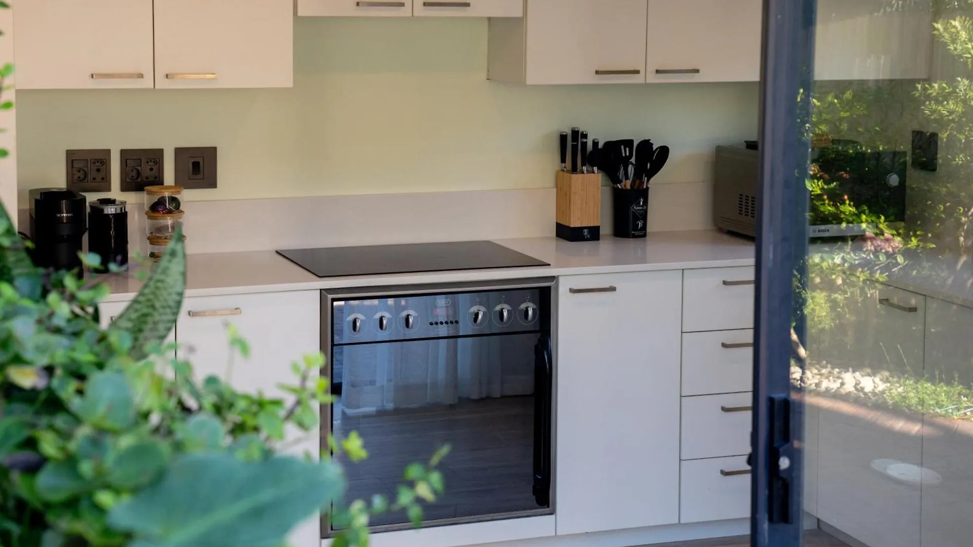 Villa Rhulani - Luxury Villa With Pool, Ocean And Mountain Views, Inverter Power  Hout Bay